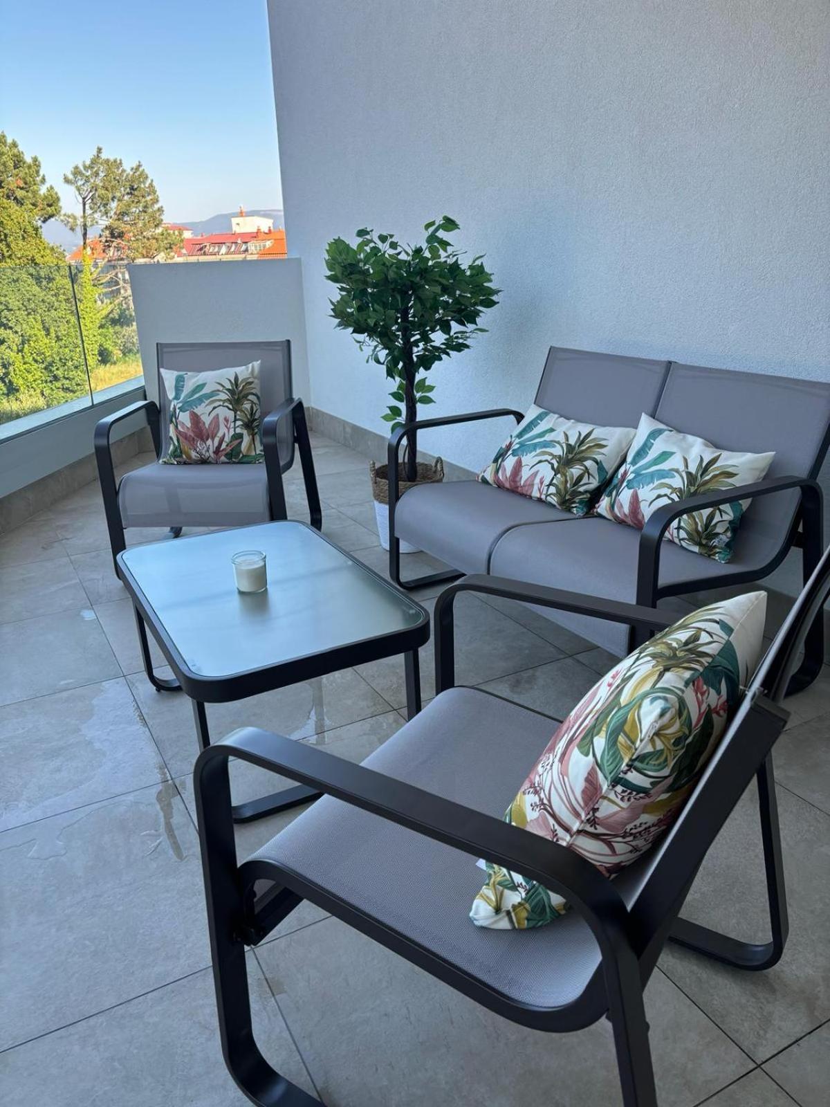 Galiciaguesthome-Rosalia De Castro-Silgar ซันเชนโช ภายนอก รูปภาพ